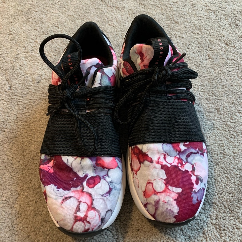 Women’s Under Armour Breathe Lace Shoe Size 9.5